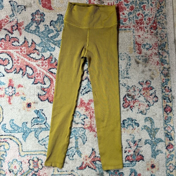 Good American Active Essential Ribbed Leggings in olive green size XXS/XS - Picture 6 of 6
